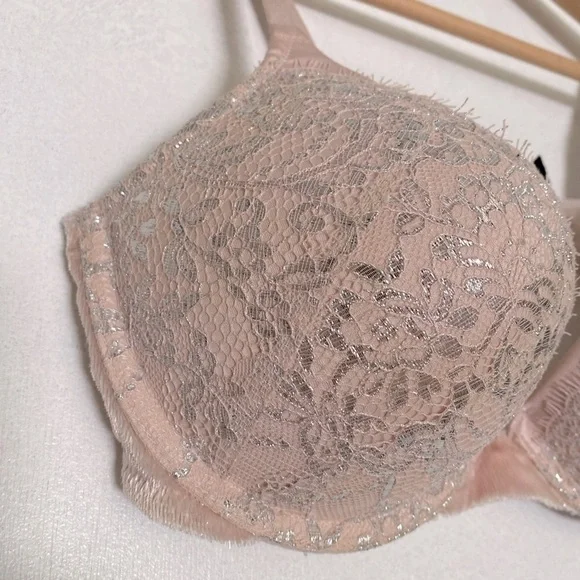 VICTORIA’S SECRET LACE PINK FUZZY PUSH UP PADDED BRA - Picture 4 of 10